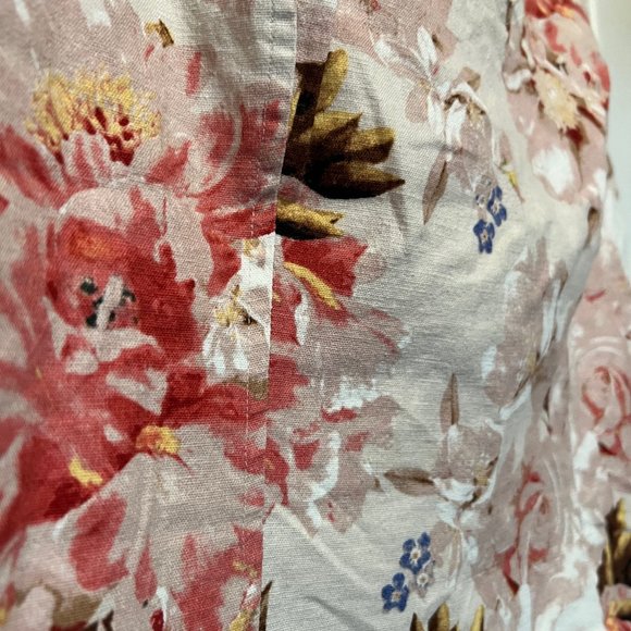 Express-Floral-Cropped-Sleevless-Fall-Add Blazer-Size Medium-Stretch-Lined - Picture 6 of 10